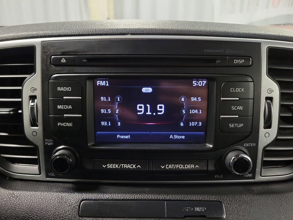 Used 2019 Kia Sportage LX image 19