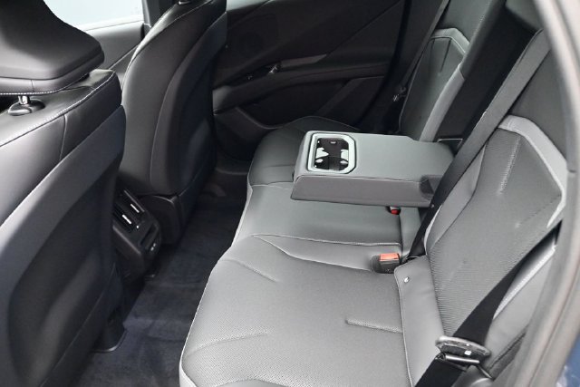 New 2027 BMW iX3 50 xDrive w/ Technology Package AWD/4WD image 20