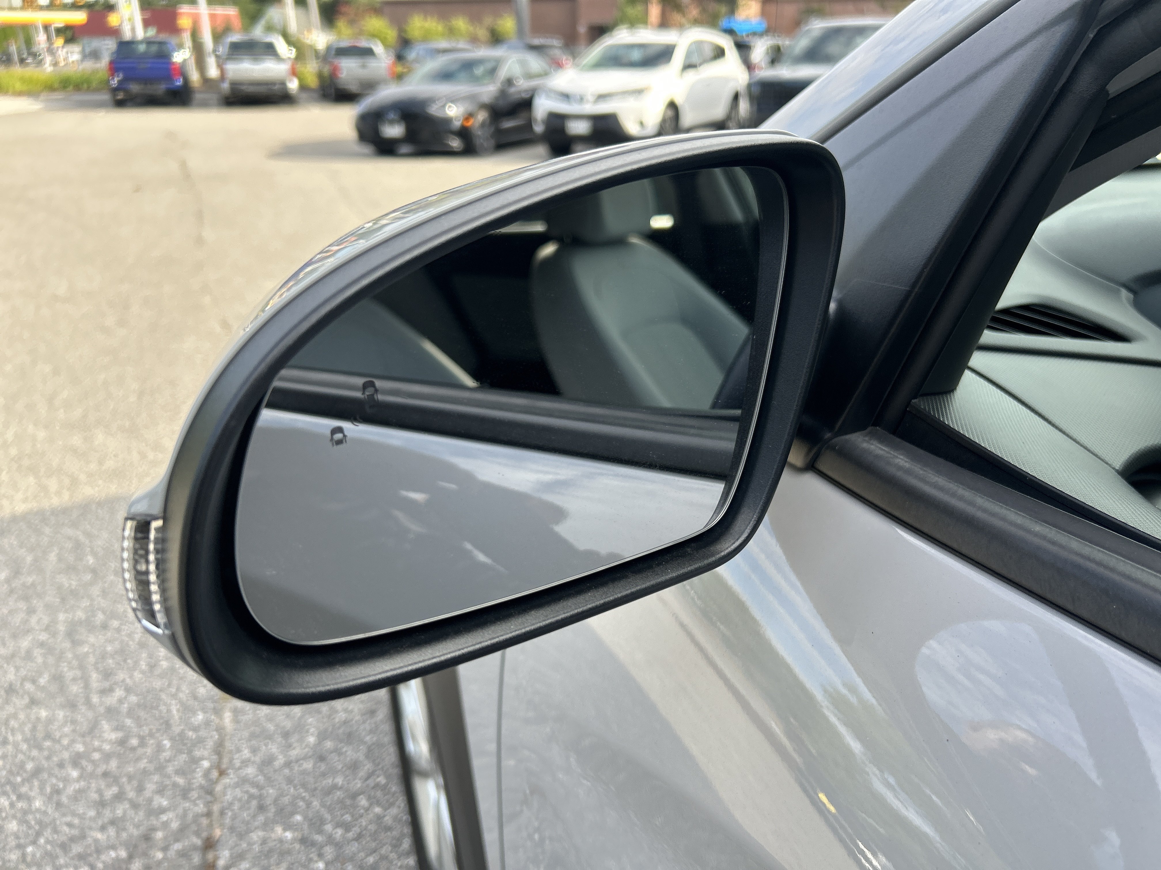 Certified 2023 Hyundai Kona SEL AWD/4WD image 10