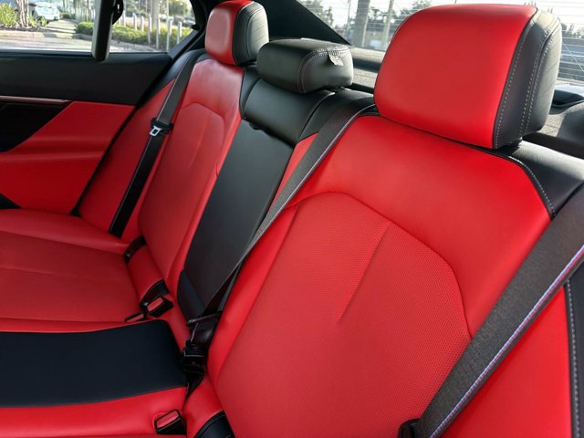 Used 2025 BMW M5 w/ Executive Package AWD/4WD image 14