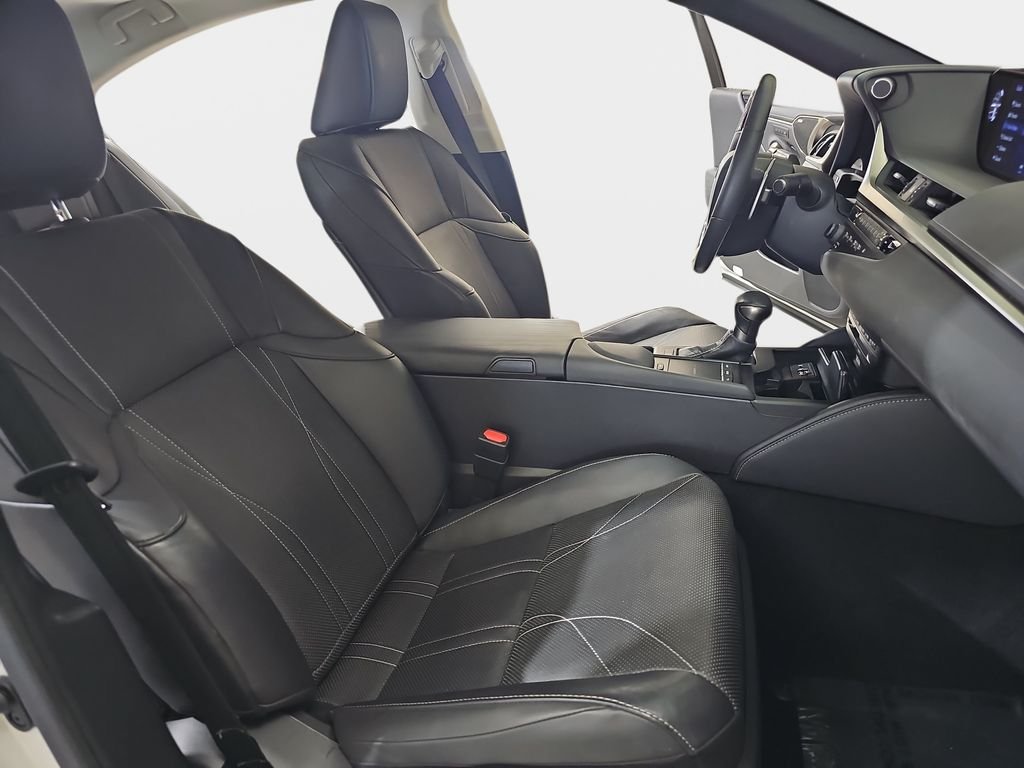 Used 2020 Lexus ES 350 Ultra Luxury w/ Accessory Package 2 FWD image 12
