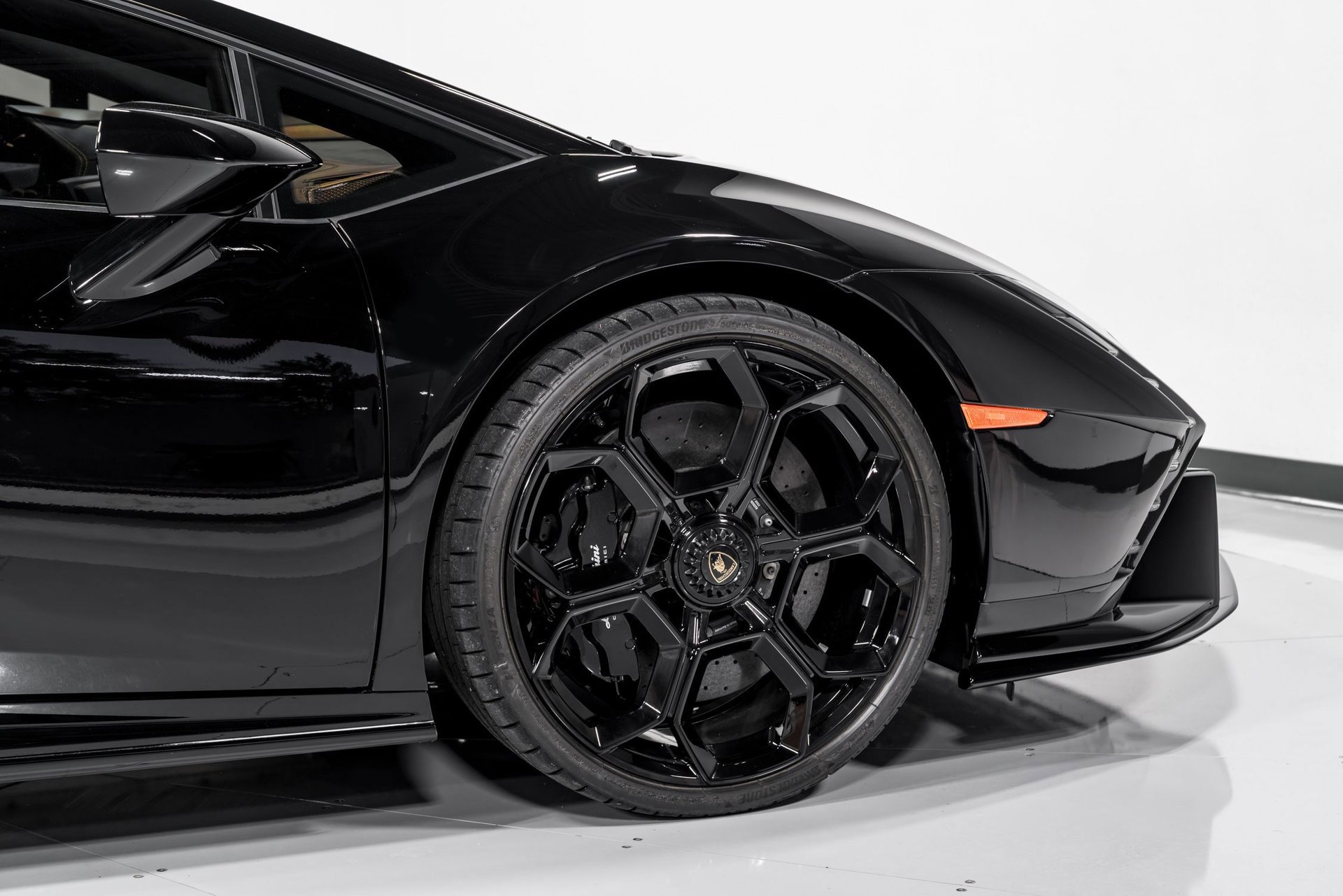 Used 2023 Lamborghini Huracan Tecnica image 46