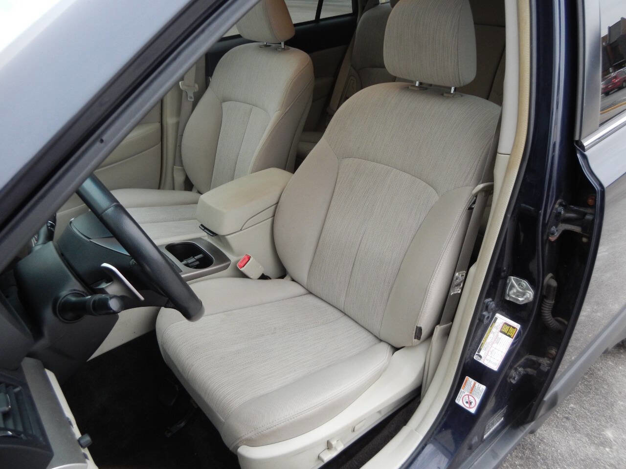 Used 2013 Subaru Outback 2.5i Premium AWD/4WD image 27