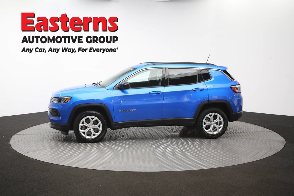 Used 2024 Jeep Compass Latitude AWD/4WD image 57
