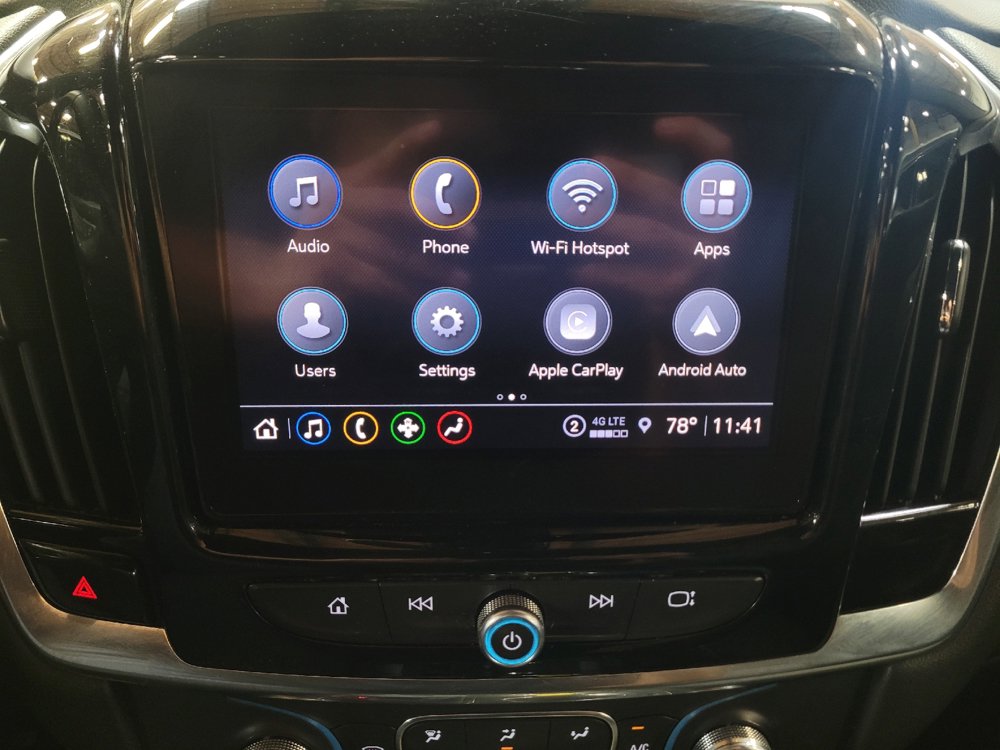 Used 2022 Chevrolet Traverse LT FWD image 25