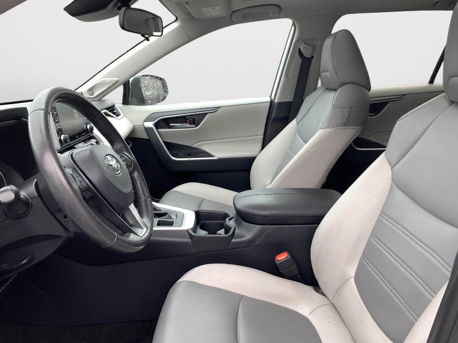 Used 2019 Toyota RAV4 XLE Premium w/ Cold Weather Package image 14