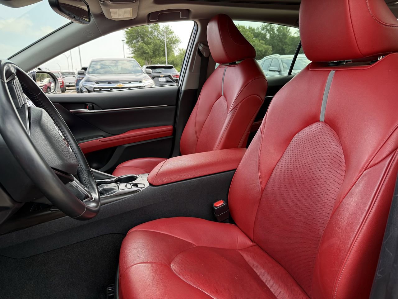 Used 2022 Toyota Camry XSE FWD image 20