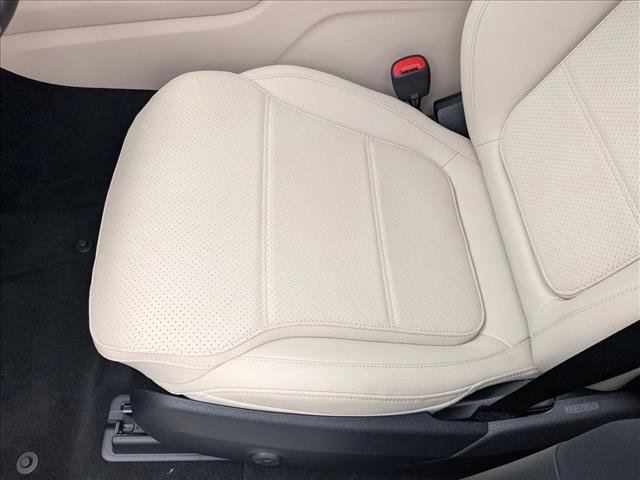 New 2026 Mercedes-Benz GLC 300 image 4