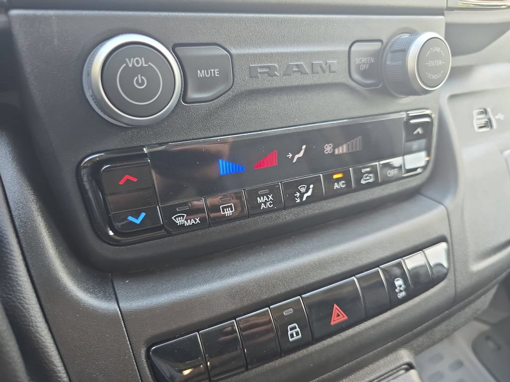 New 2026 RAM ProMaster 1500 w/ Convenience Group FWD image 20