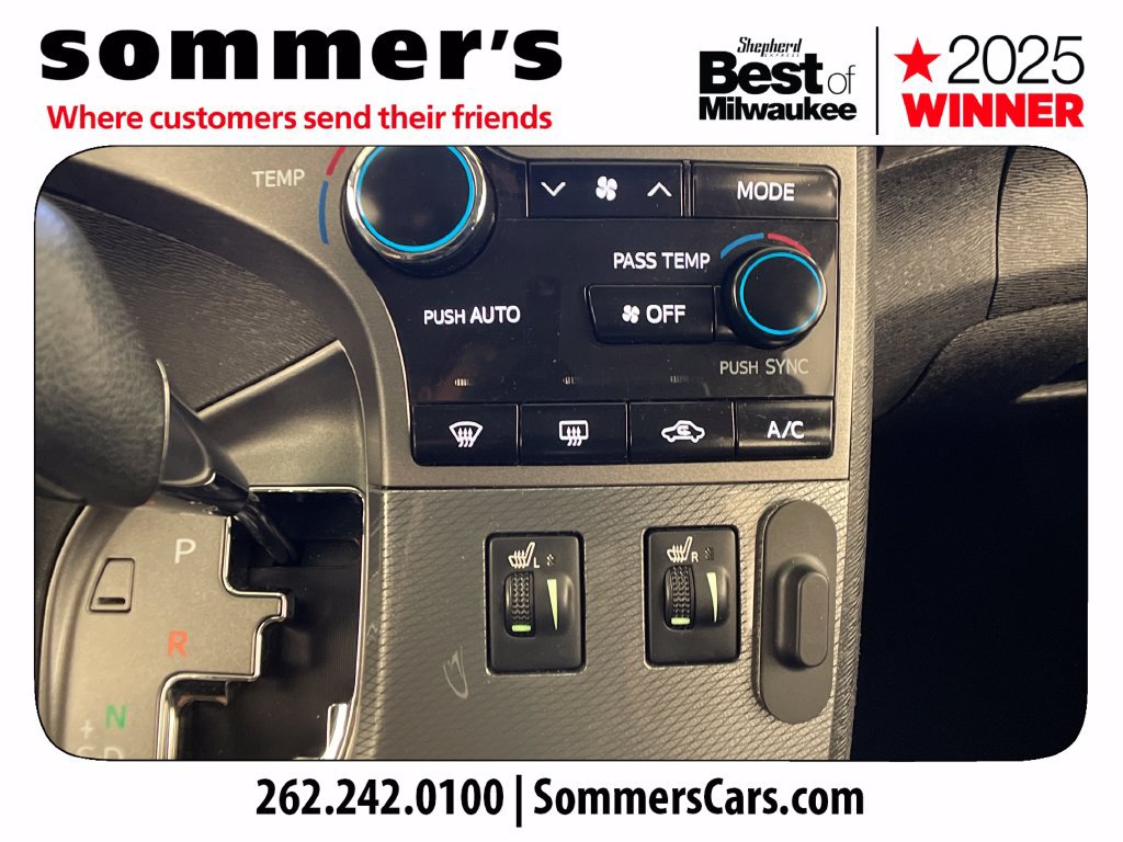 Used 2015 Toyota Venza Limited AWD/4WD image 16
