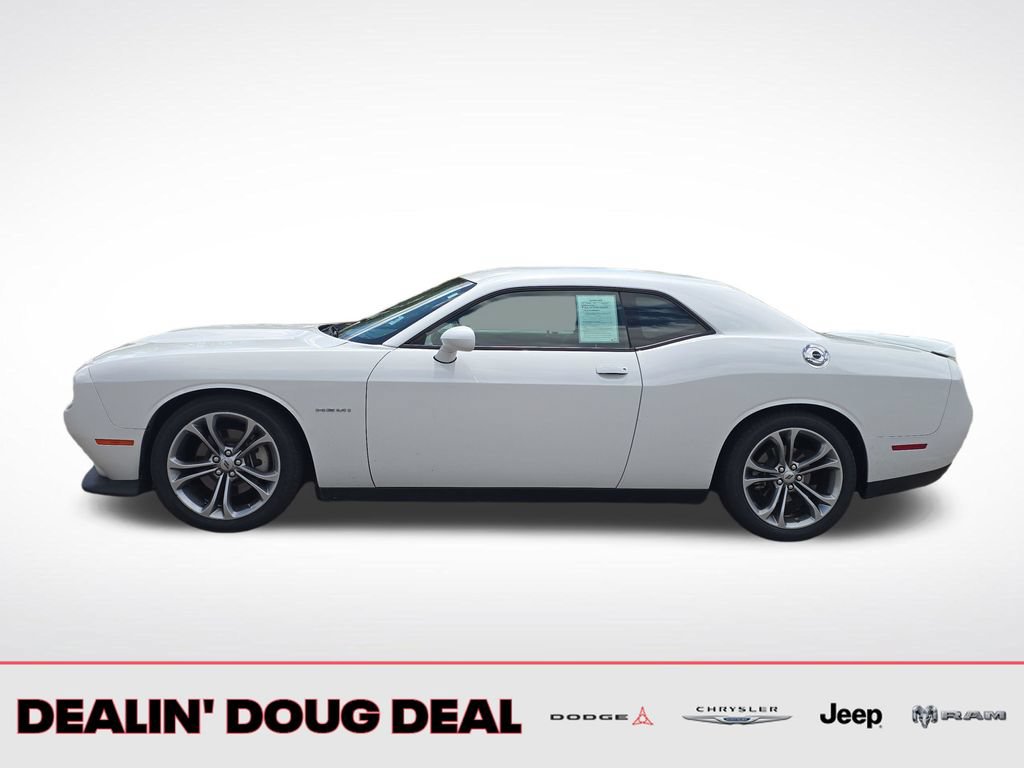 Used 2022 Dodge Challenger R/T RWD image 2
