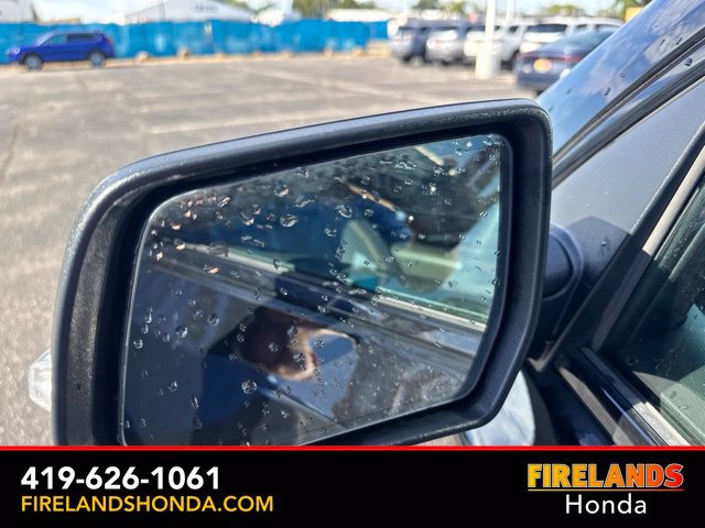 Used 2021 Chevrolet Traverse Premier w/ Redline Edition FWD image 13