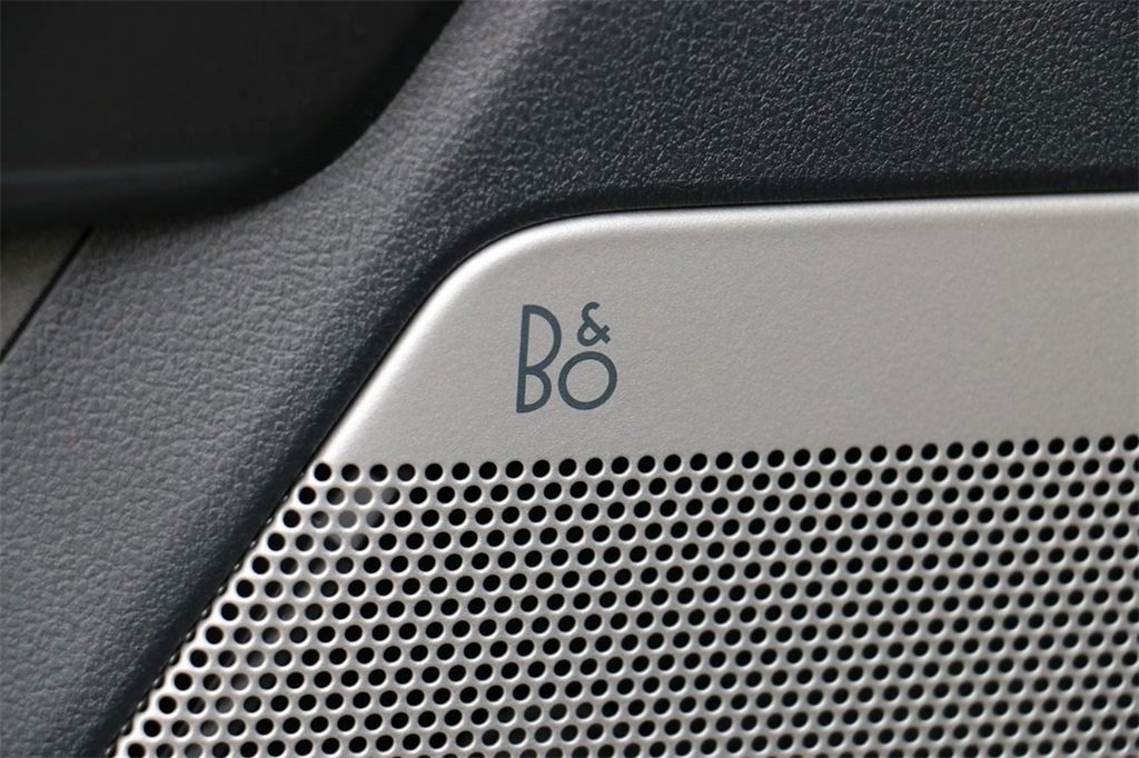 New 2026 Ford F250 Lariat w/ Black Appearance Package image 15