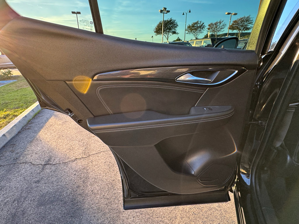 Used 2022 Buick Envision Preferred image 22