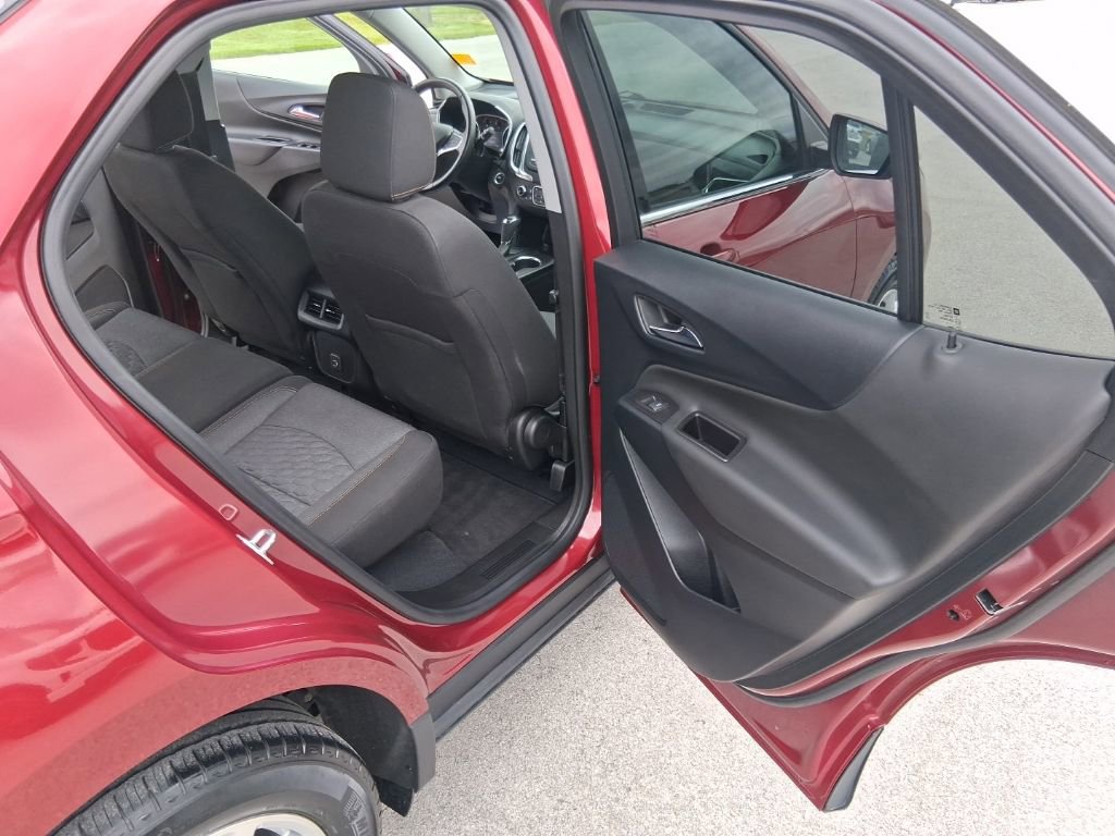 Used 2020 Chevrolet Equinox LT AWD/4WD image 12