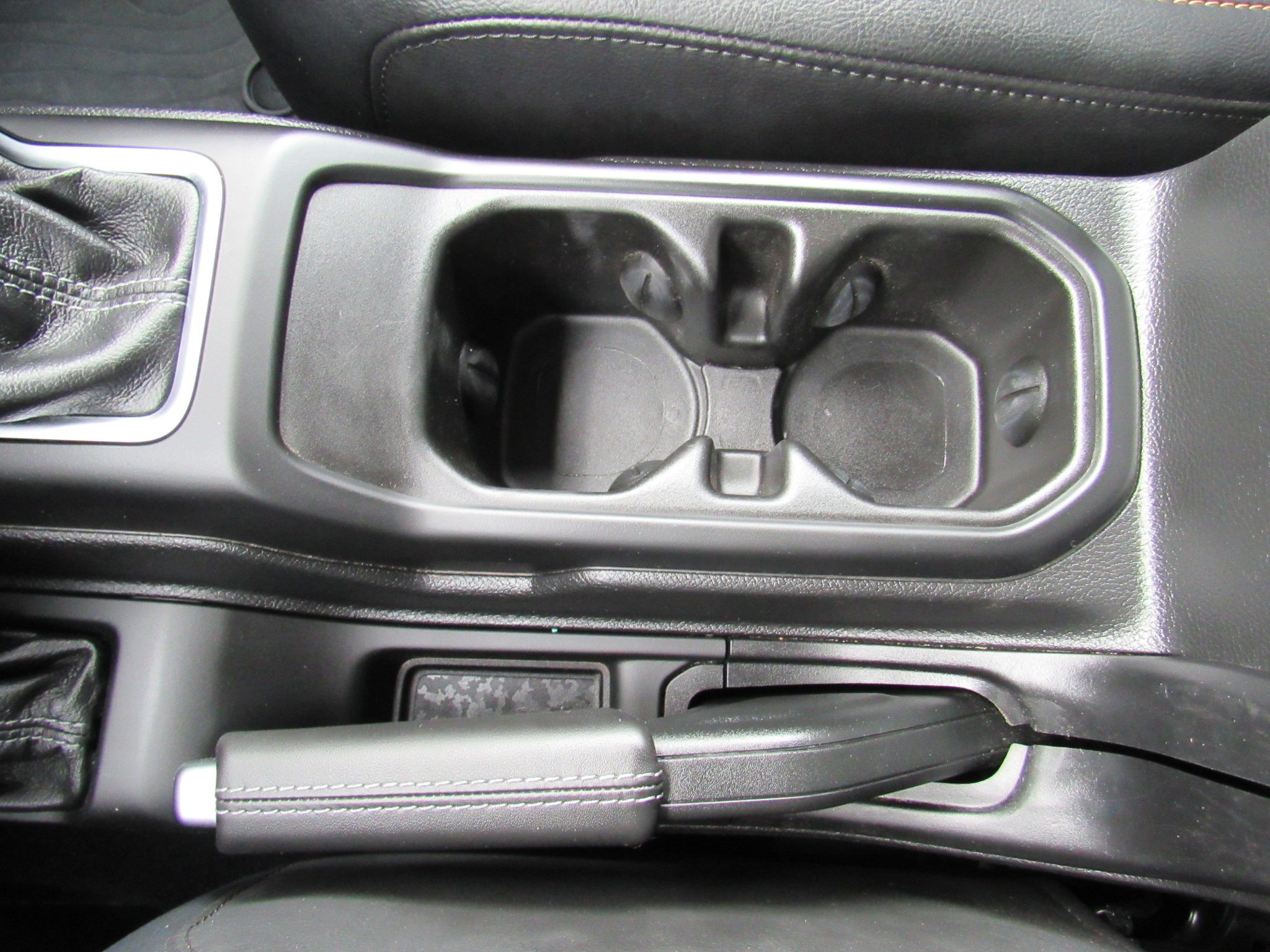 Used 2024 Jeep Wrangler Sahara w/ Safety Group image 27