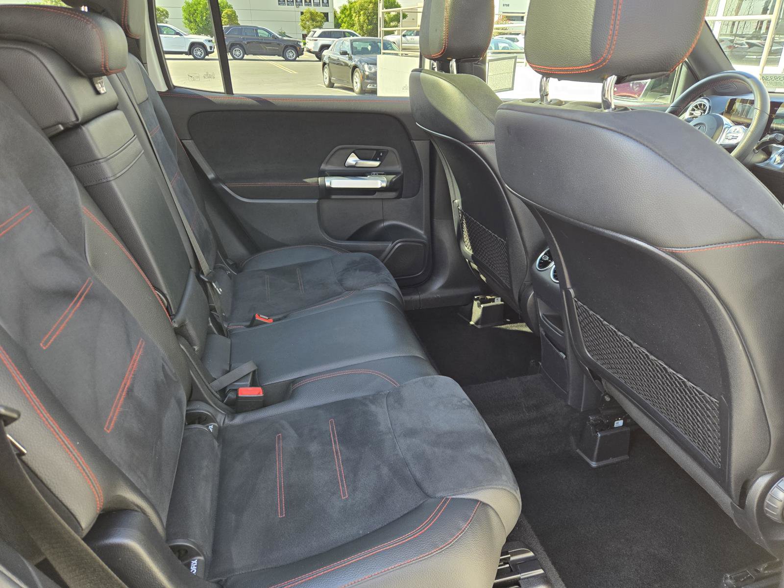 Used 2022 Mercedes-Benz GLB 250 image 26