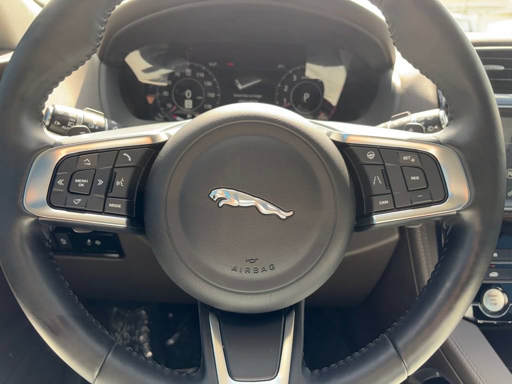 Used 2019 Jaguar F-PACE Portfolio AWD/4WD image 11