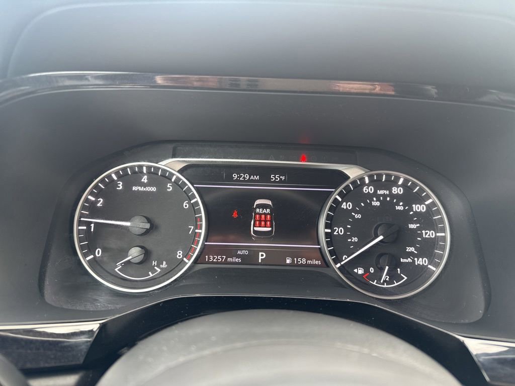 Used 2024 Nissan Pathfinder SV image 25