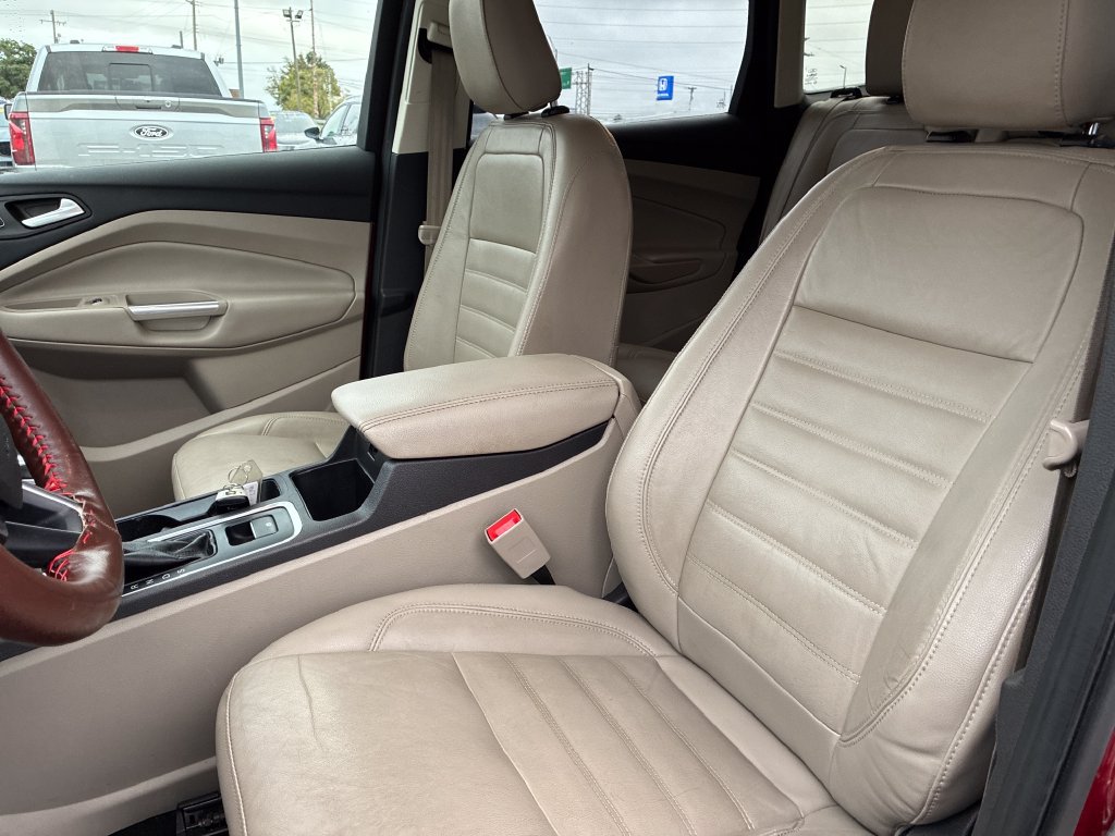 Used 2018 Ford Escape Titanium AWD/4WD image 11