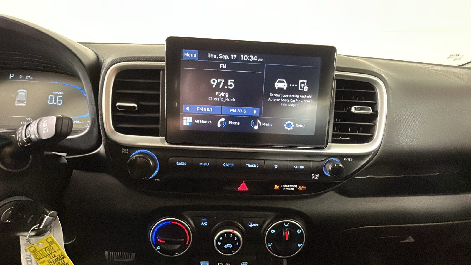Used 2026 Hyundai Venue SE FWD image 27