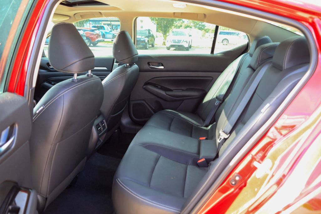 Used 2023 Nissan Altima 2.5 SL AWD/4WD image 9