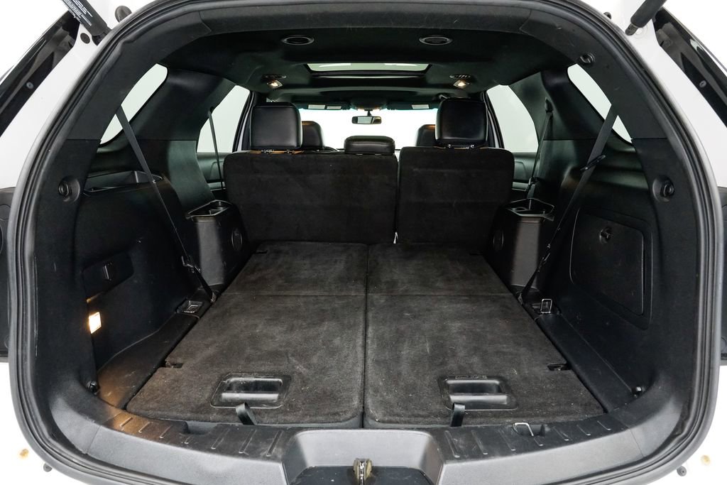 Used 2017 Ford Explorer XLT w/ Equipment Group 202A image 39