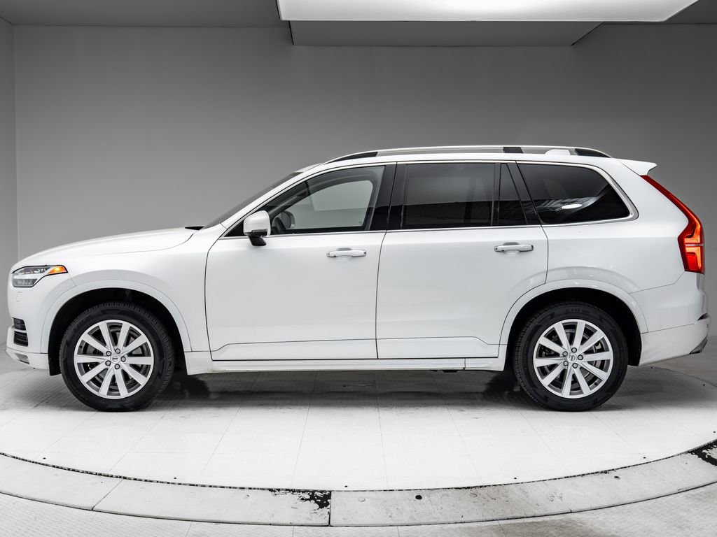 Used 2016 Volvo XC90 T6 Momentum w/ Momentum Plus Package AWD/4WD image 2