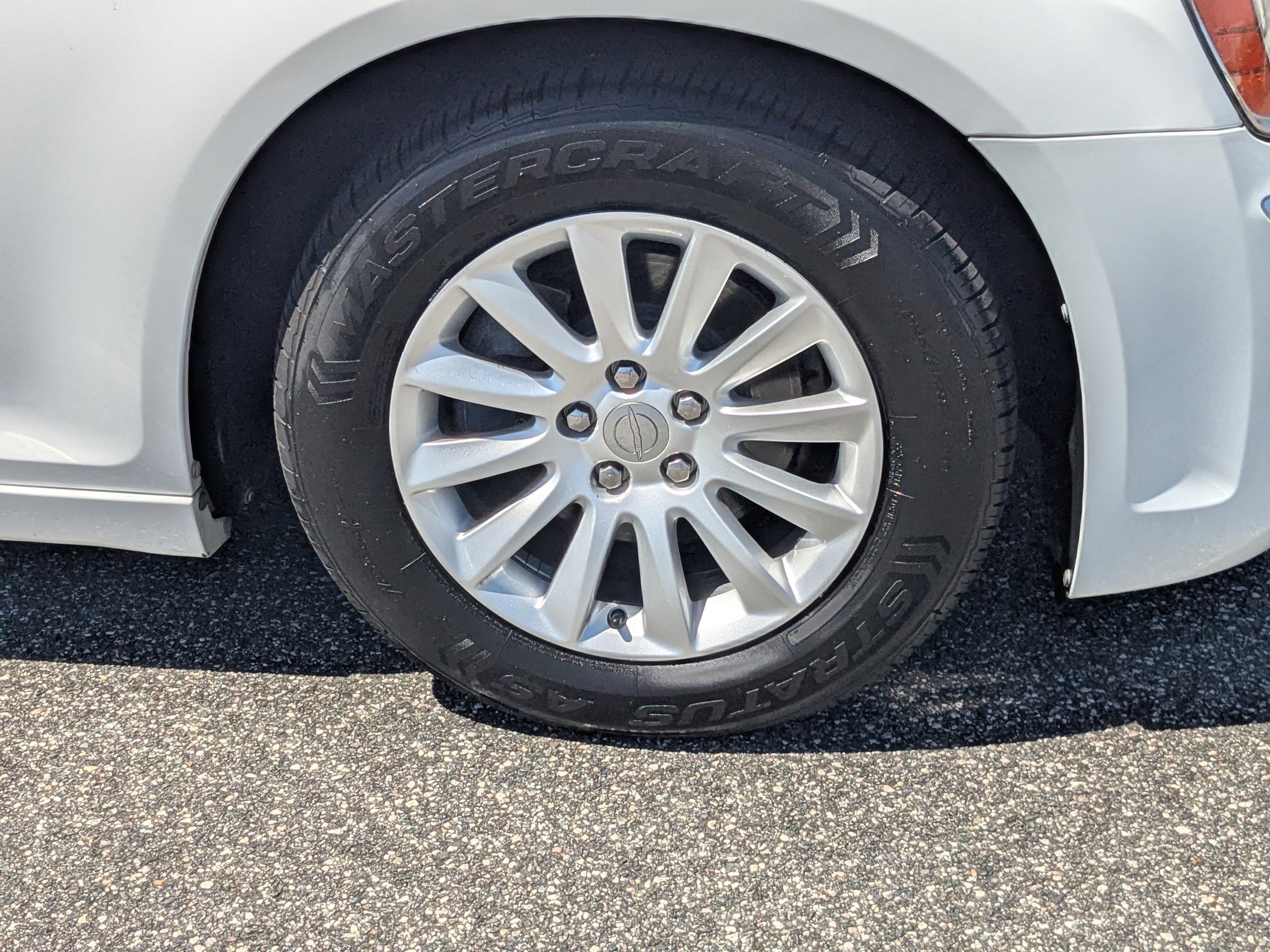 Used 2014 Chrysler 300 image 10