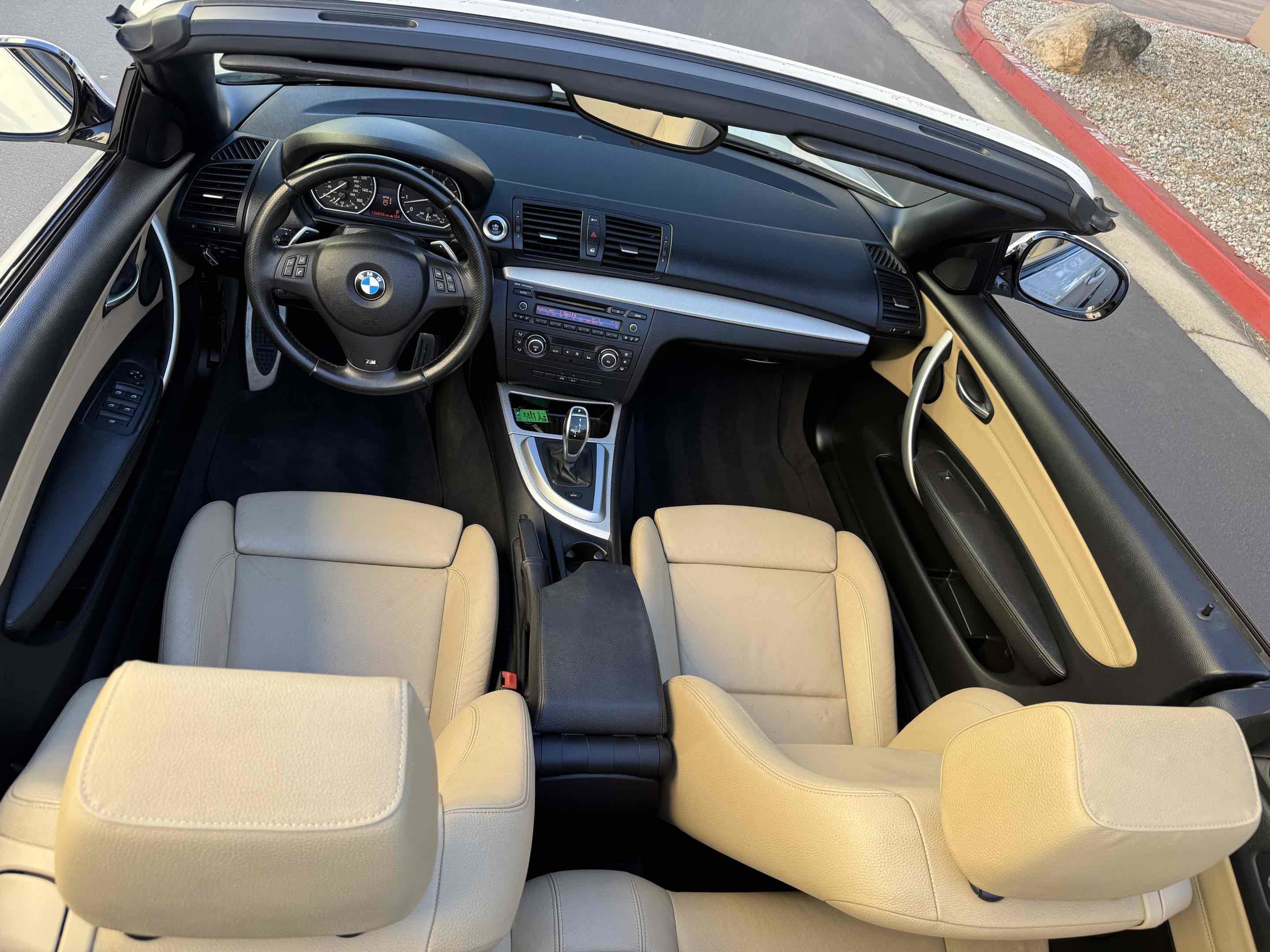 Used 2012 BMW 135i Convertible image 32