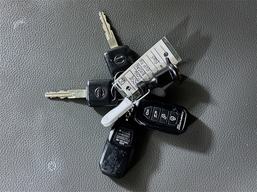 Used 2016 Nissan NV 3500 SL image 35