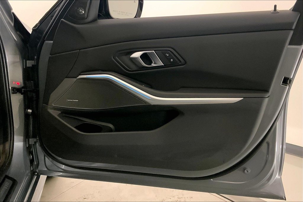 Certified 2024 BMW 330e xDrive w/ Premium Package AWD/4WD image 25