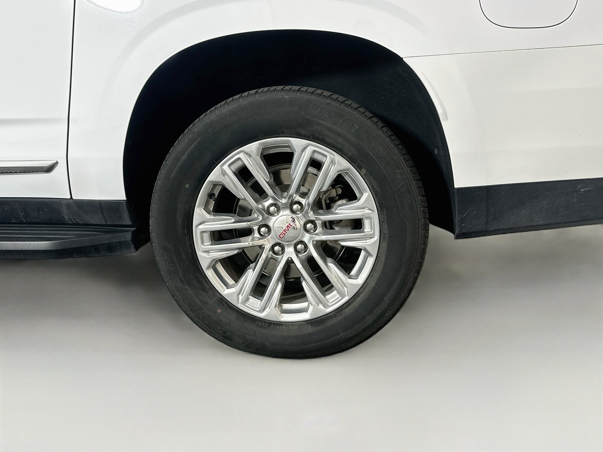 Used 2024 GMC Yukon XL SLT RWD image 11