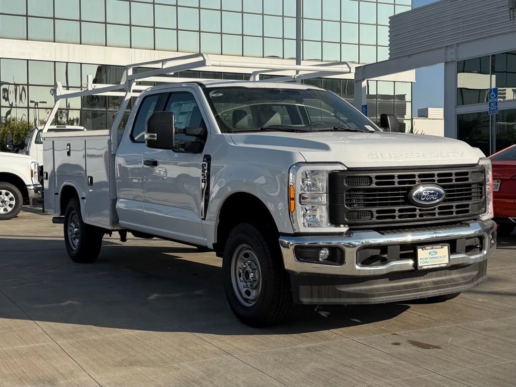 New 2023 Ford F250 XL w/ XL Chrome Package image 4