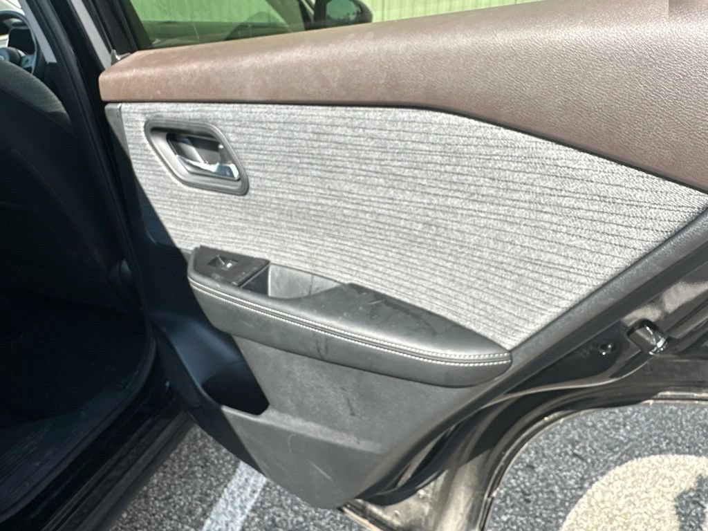 Used 2023 Nissan Rogue SV AWD/4WD image 26