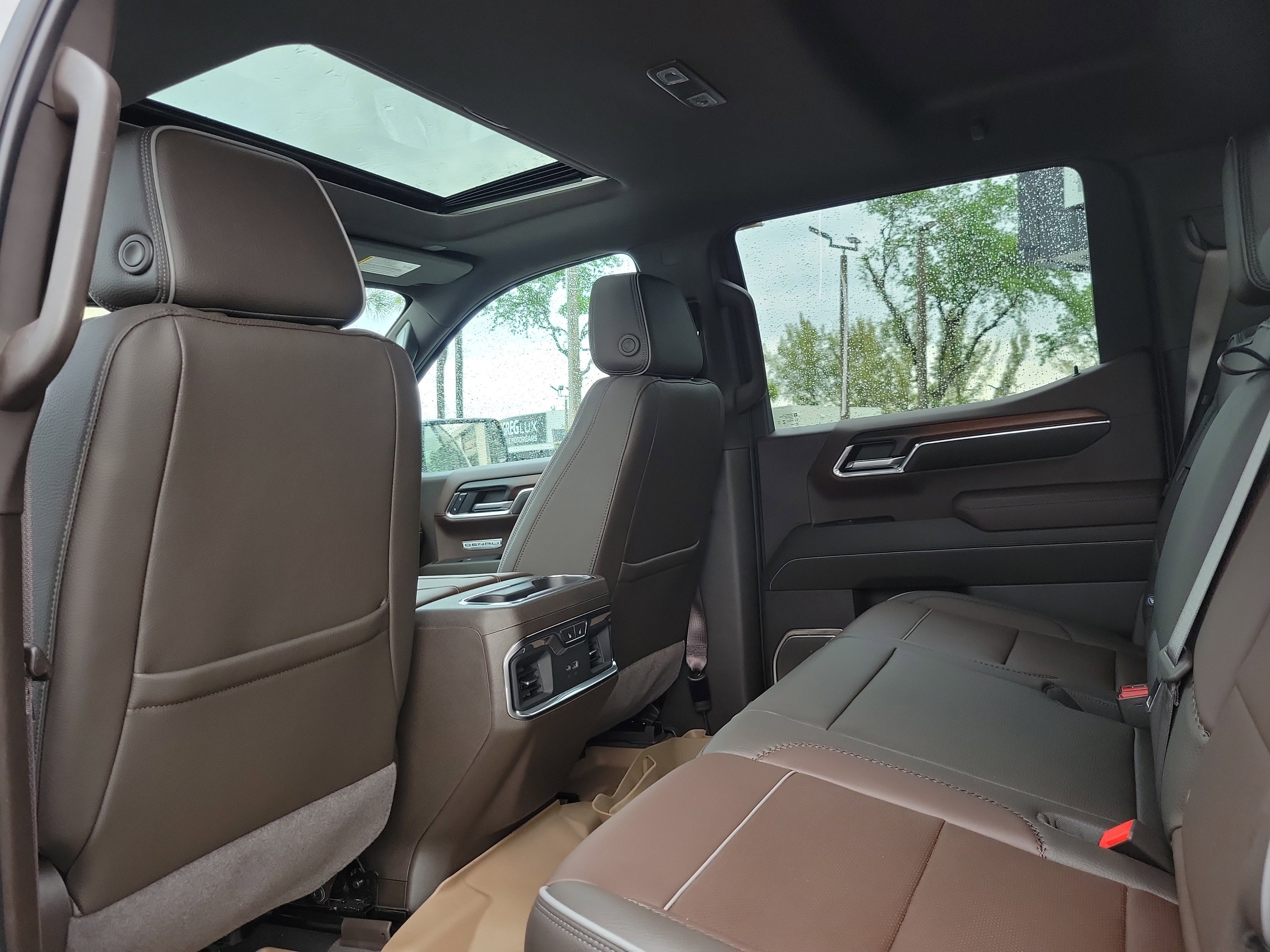 Used 2024 GMC Sierra 1500 Denali w/ Denali Reserve Package AWD/4WD image 16