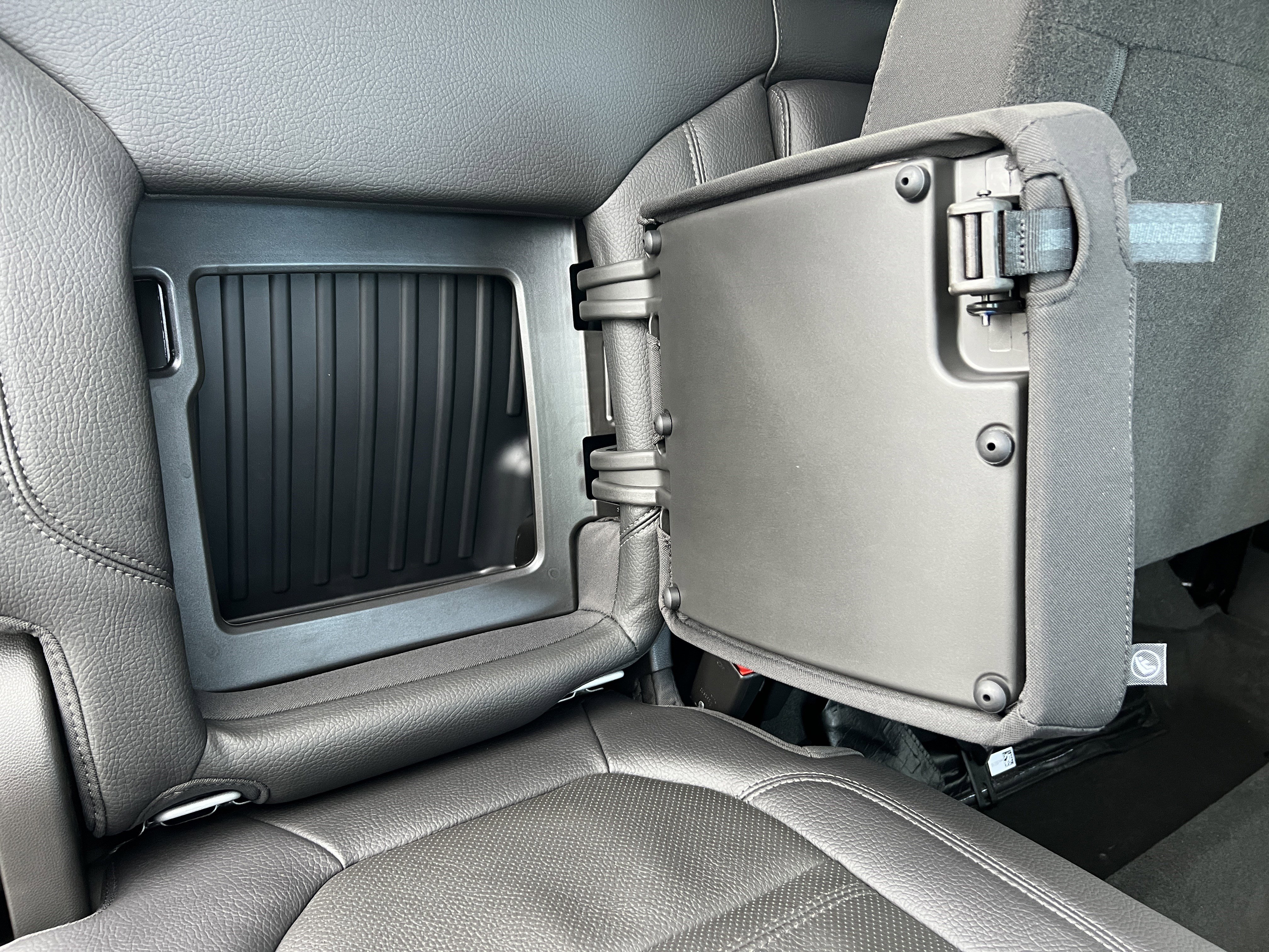 Used 2023 GMC Sierra 3500 Denali w/ Denali Ultimate Package image 21