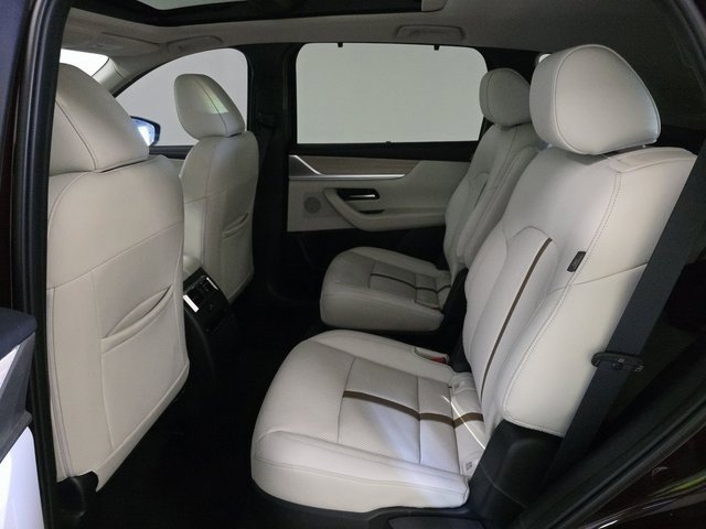 Used 2024 MAZDA CX-90 Plug-In Hybrid w/ Premium Plus image 9