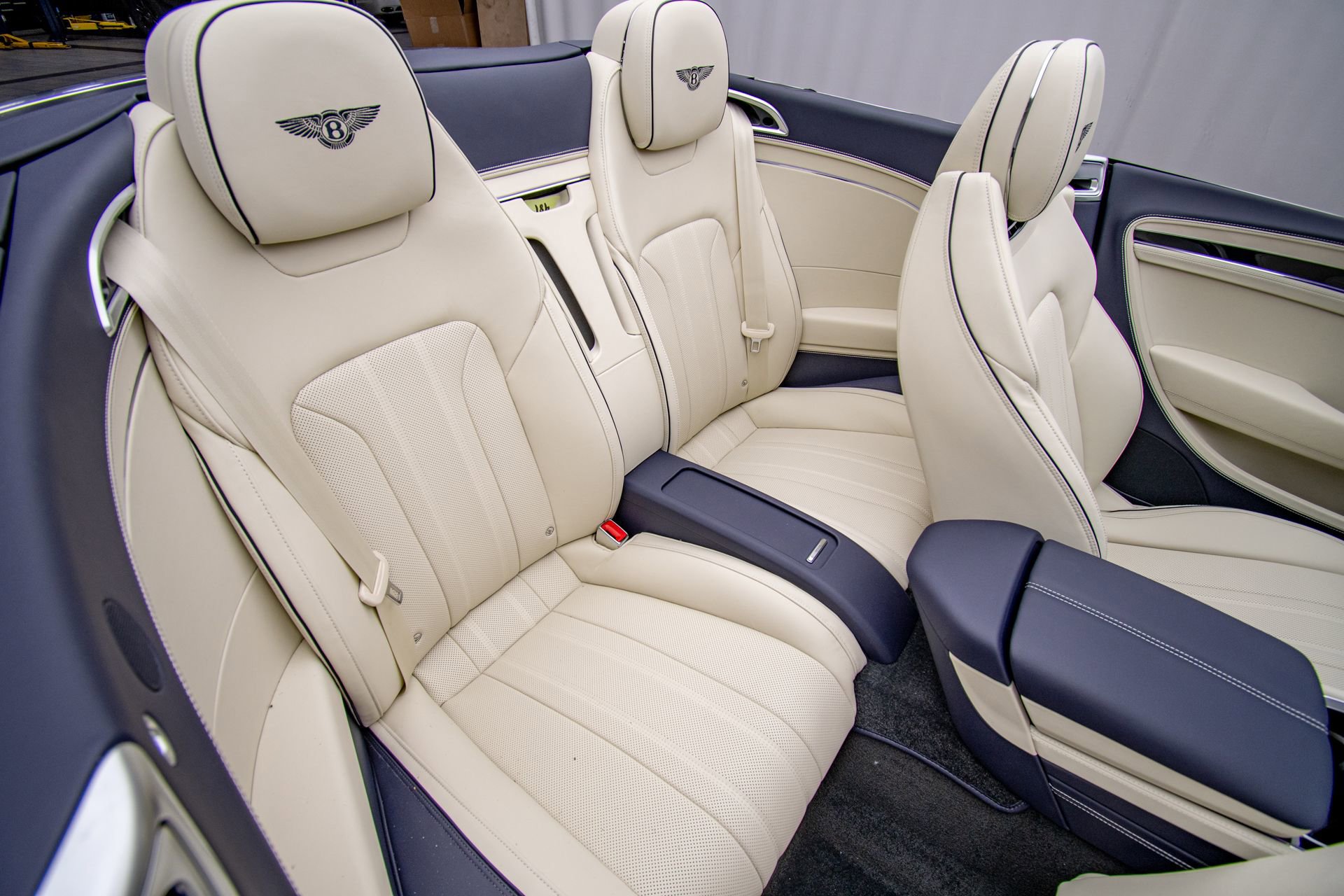 New 2026 Bentley Continental GTC AWD/4WD image 25