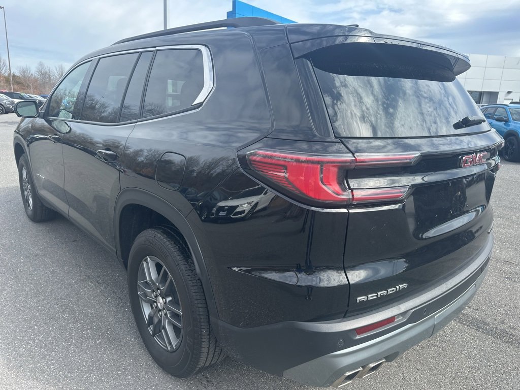 Used 2025 GMC Acadia Elevation image 7