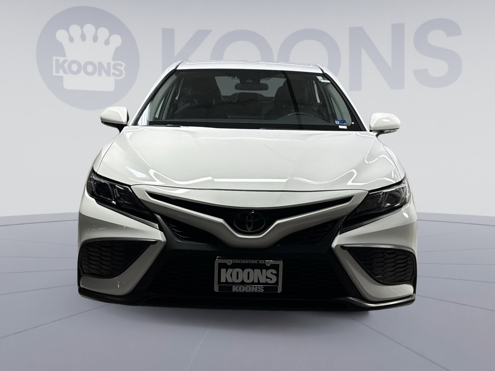 Used 2024 Toyota Camry SE w/ Cold Weather Package image 15