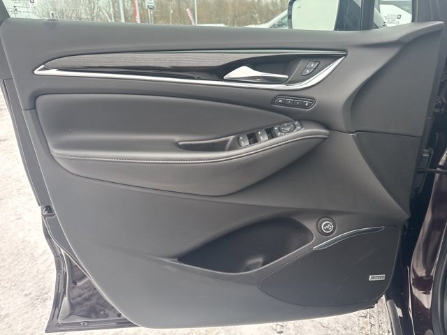 Used 2021 Buick Enclave Avenir w/ Avenir Technology Package image 9