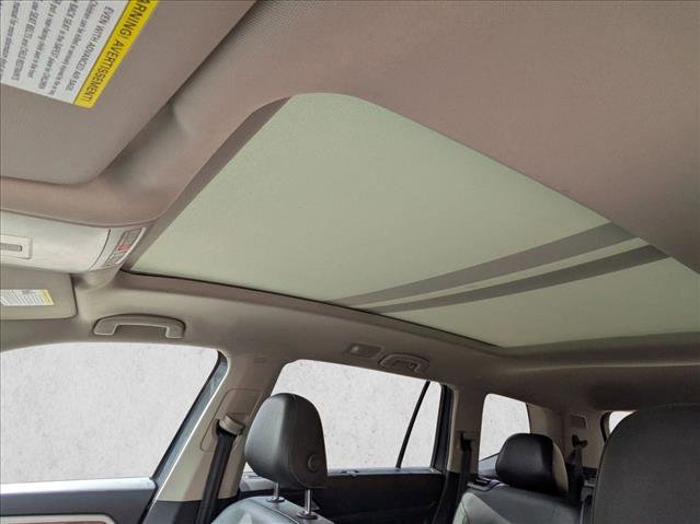 Used 2020 Volkswagen Atlas SEL R-Line image 22