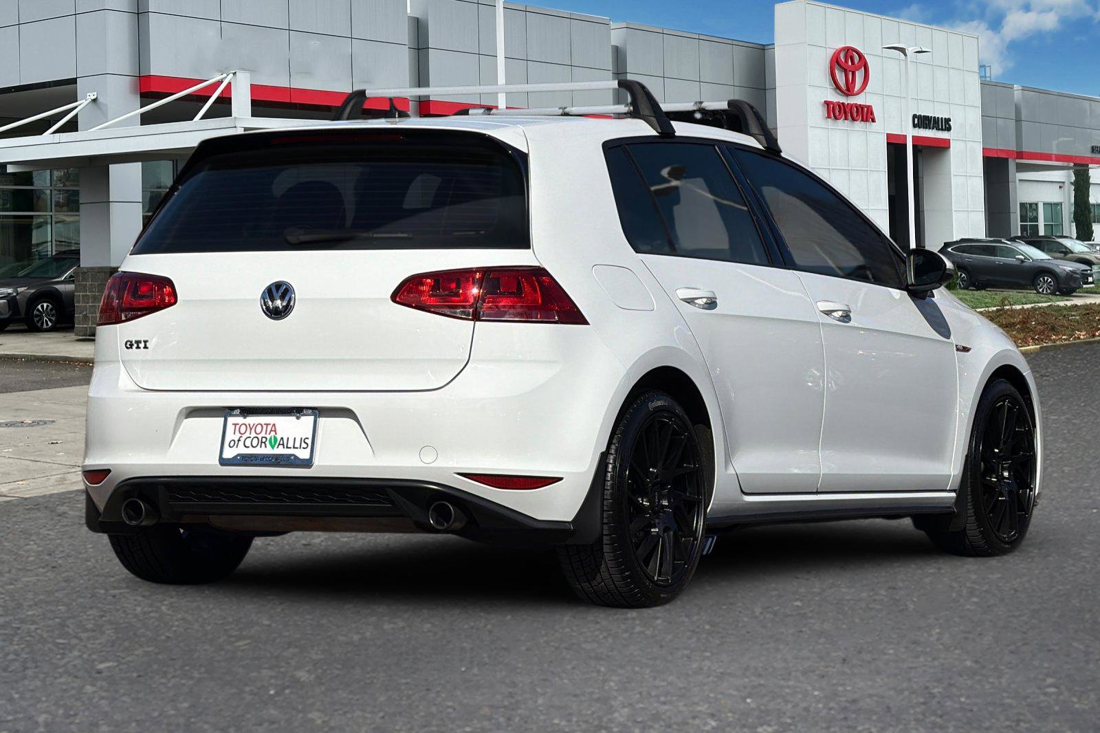 Used 2015 Volkswagen GTI S image 4