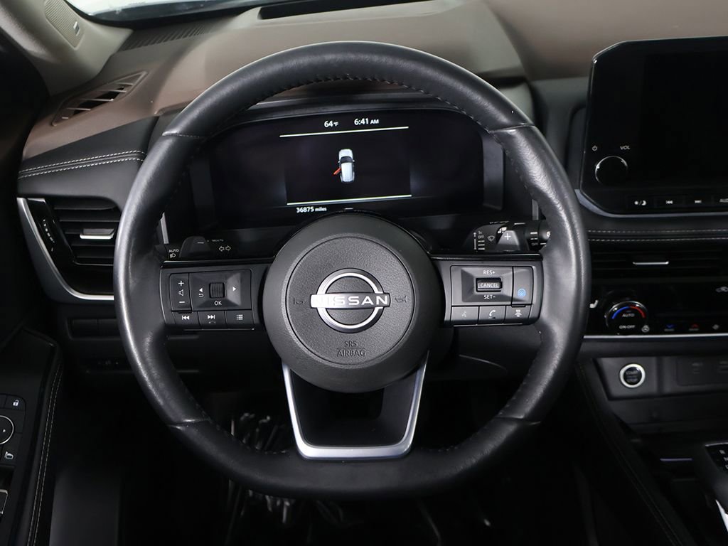 Used 2022 Nissan Rogue Platinum w/ Head-Up Display Package AWD/4WD image 40