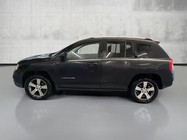 Used 2016 Jeep Compass High Altitude image 8