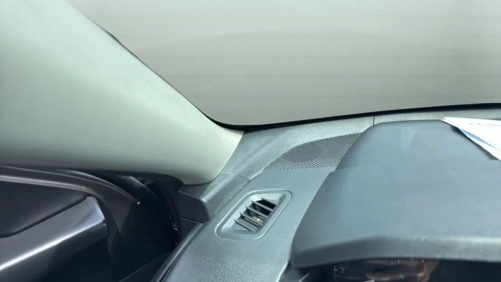 Used 2022 Nissan Altima 2.5 S FWD image 14
