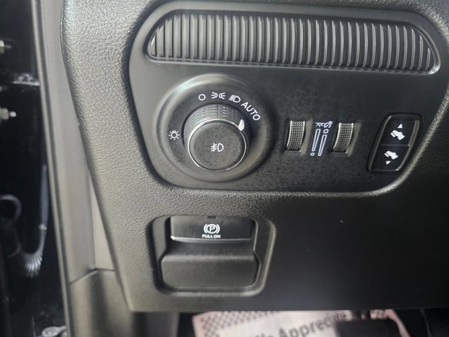 Used 2024 Jeep Wagoneer Series II AWD/4WD image 29