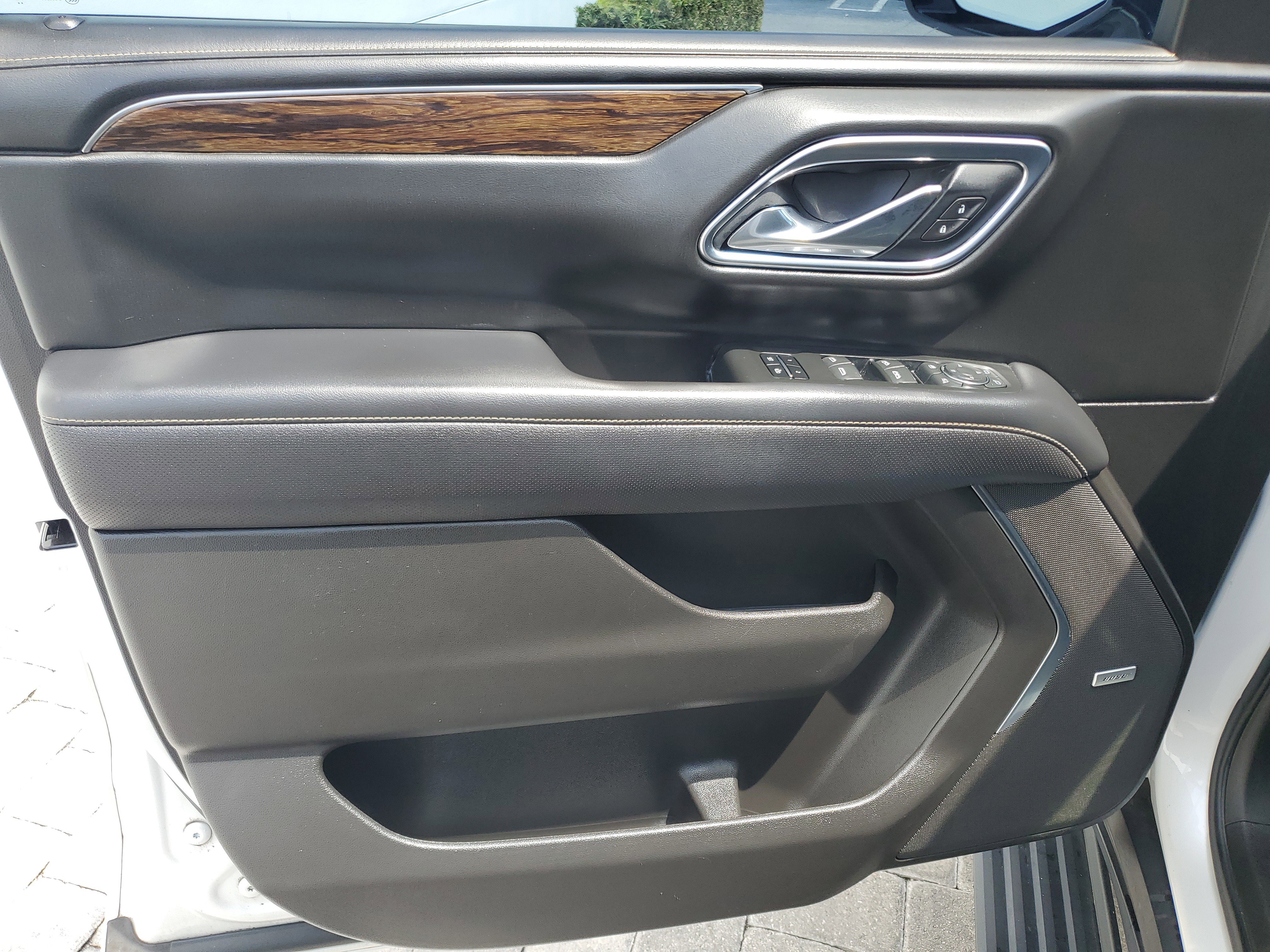 Used 2021 Chevrolet Tahoe Premier w/ Premium Package RWD image 20