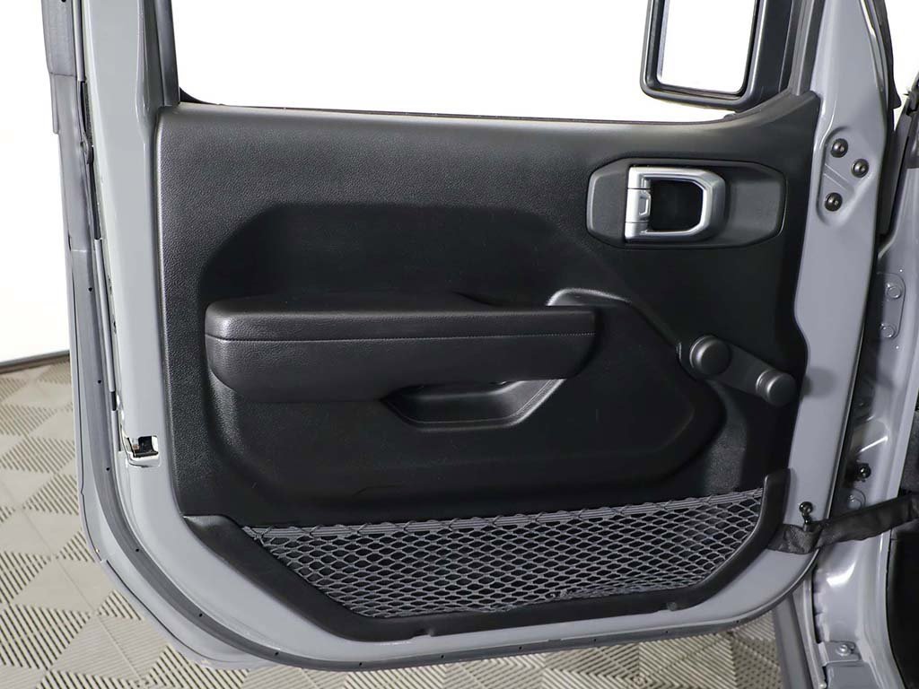 Used 2022 Jeep Gladiator Sport image 19